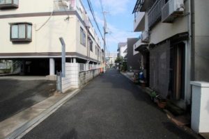 前道は行き止まり