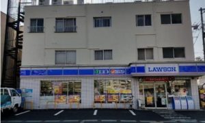 近所のコンビニ